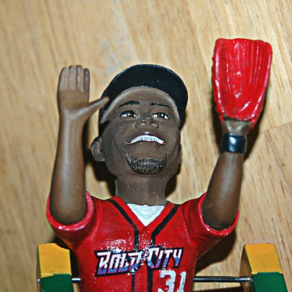 RJ Young Stone Garrett Figurine Collectible New - Picture 5 of 11